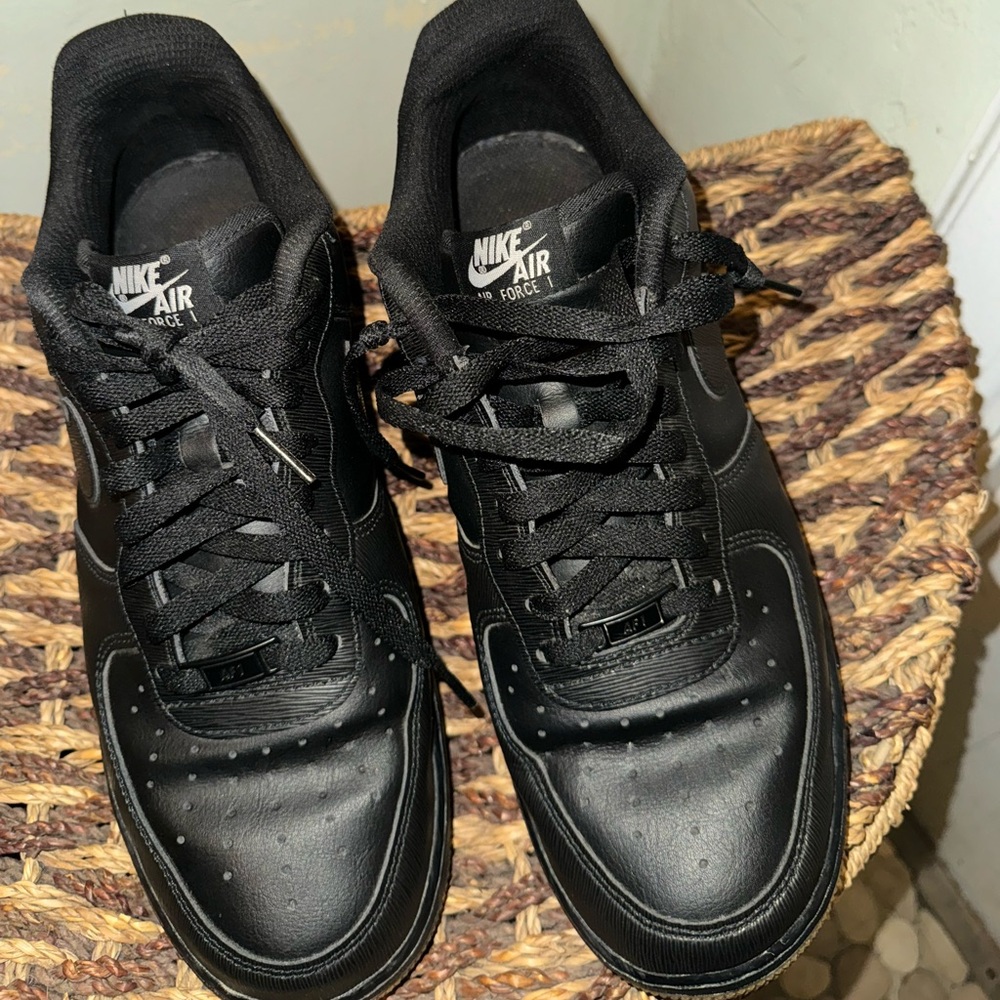 Nike Air Force 1 Men's Black Sneakers